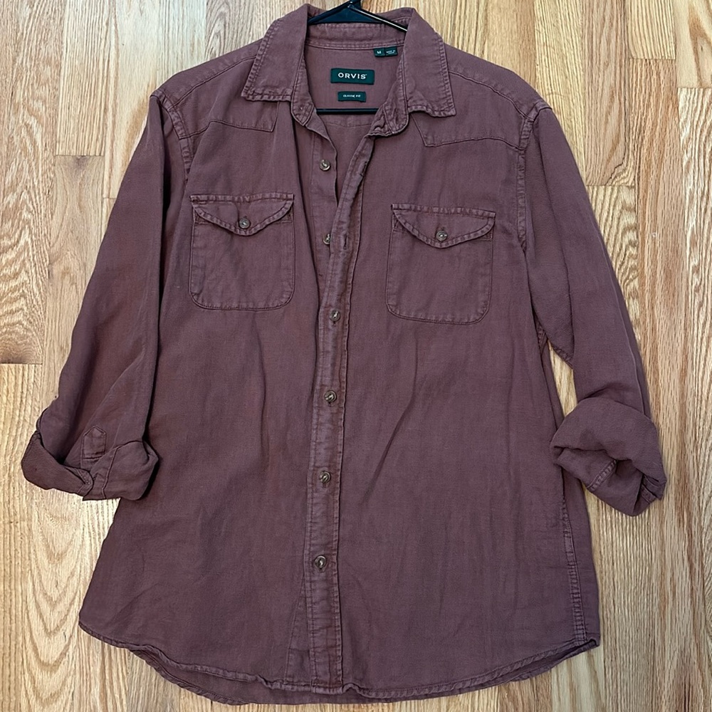 Orvis Long Sleeve Button Down. Size Medium. Classic Fit.
